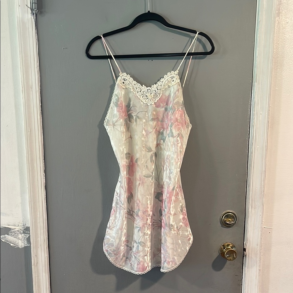 VTG‎ Lucie Ann Lace Trim Lingerie Sleepgown S